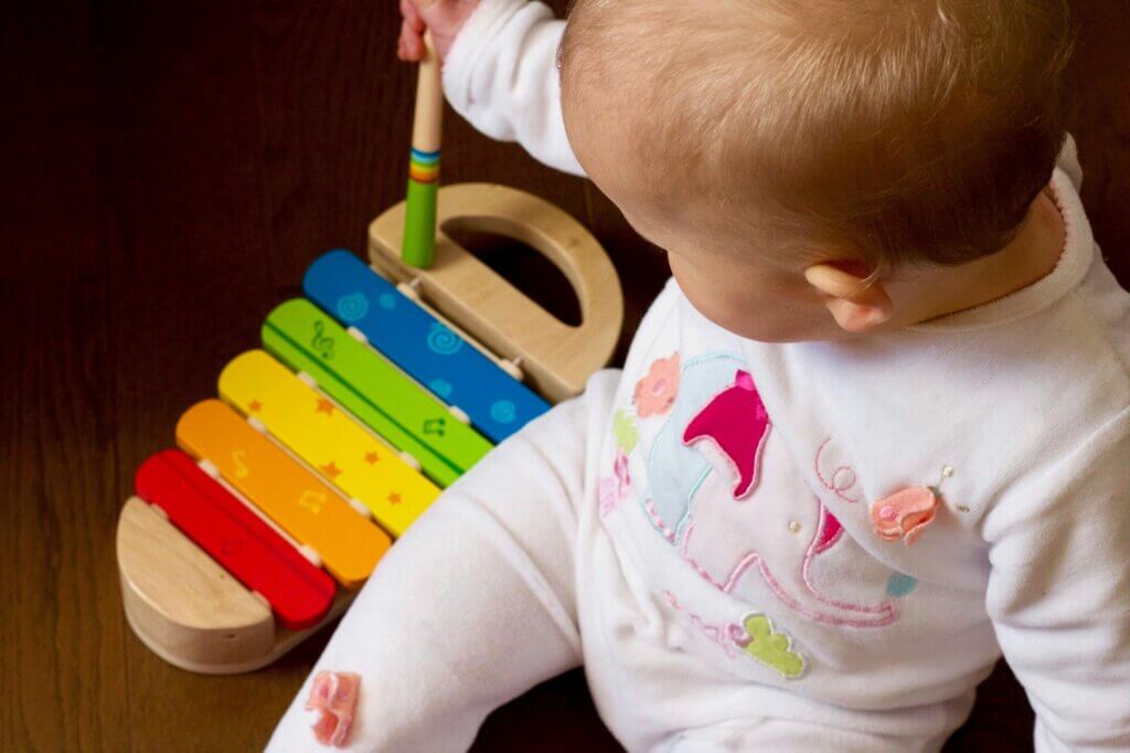 THEME DU MOIS LES INSTRUMENTS